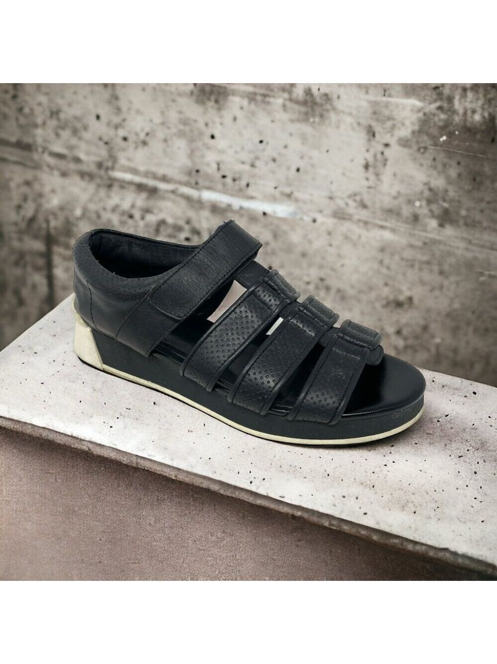** Wittner Cario Black Perforated Leather Gladiator Sneaker Sandals Size 38